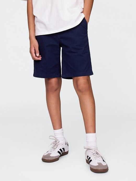 Short kaki décontracté pour enfant de 18 cm Short kaki décontracté pour enfant de 18 cm